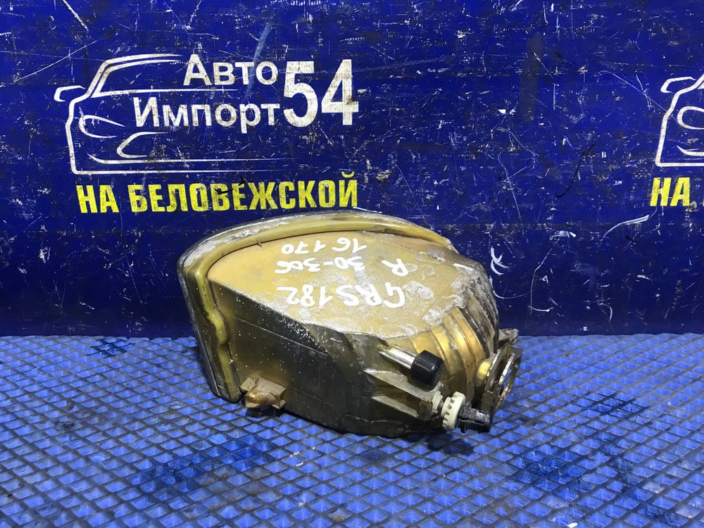 Туманка правая TOYOTA CROWN 2003-2005