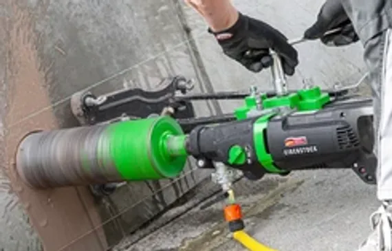 Борфреза твердосплавная LENZ форма B (цилиндр с торцовыми зубьями), 6х18х6х75 мм, насечка №3, без покрытия, арт. LZBB 055 N3