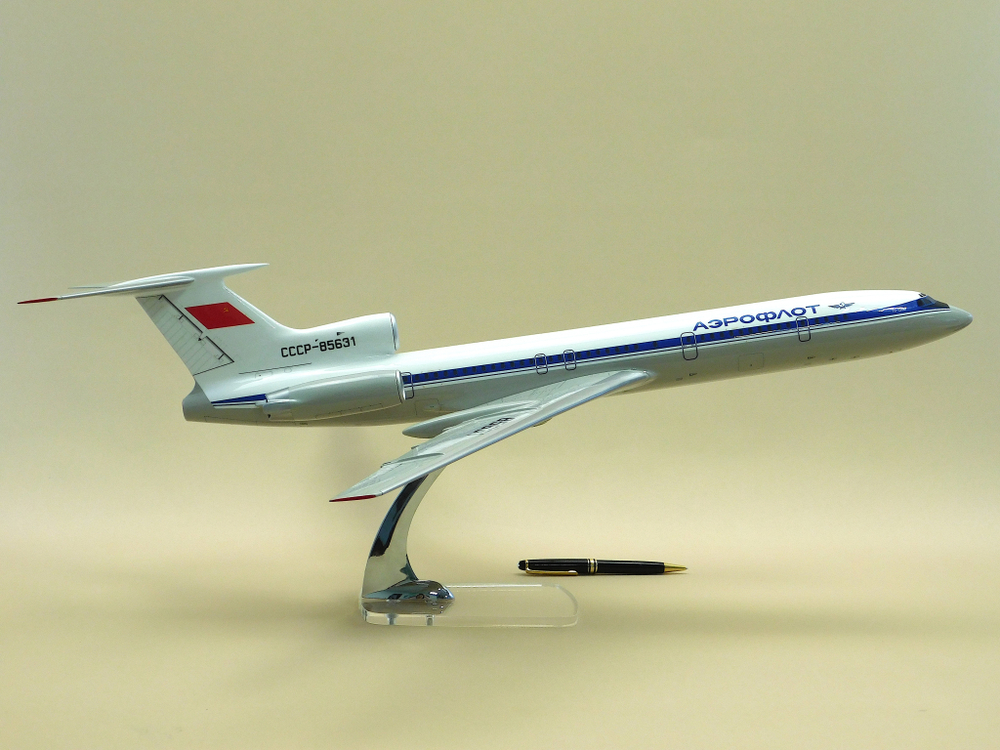 Модель самолета Ту-154М (М1:72, Аэрофлот СССР-85631)