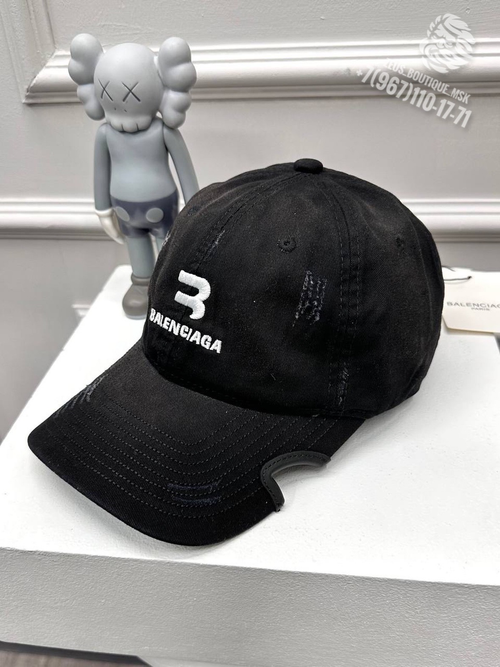 Бейсболка Balenciaga