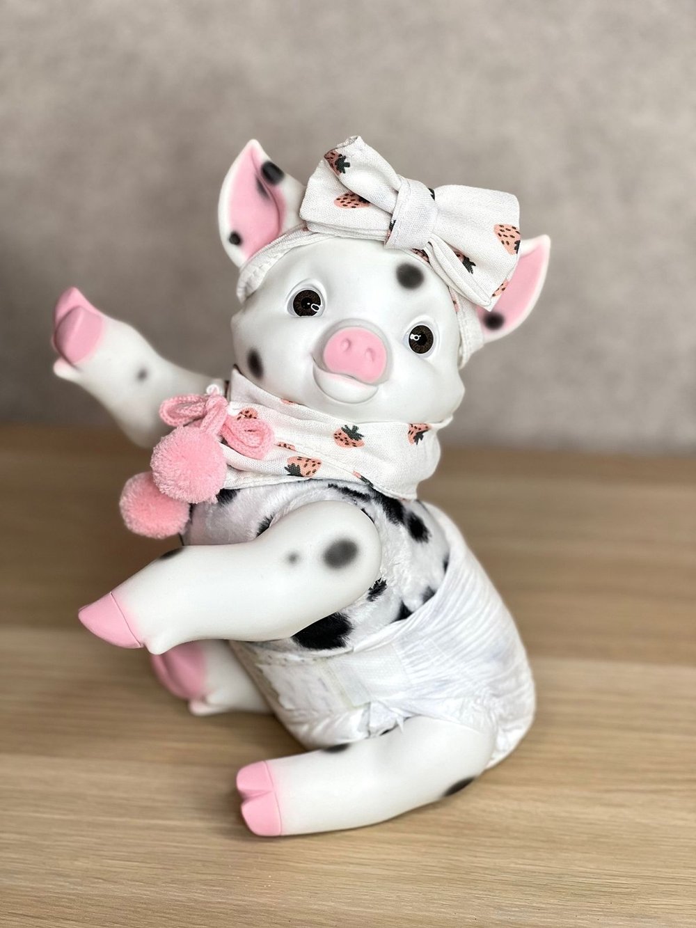 Игрушка мягконабивная 35см AniReal Хрюшка (60140)