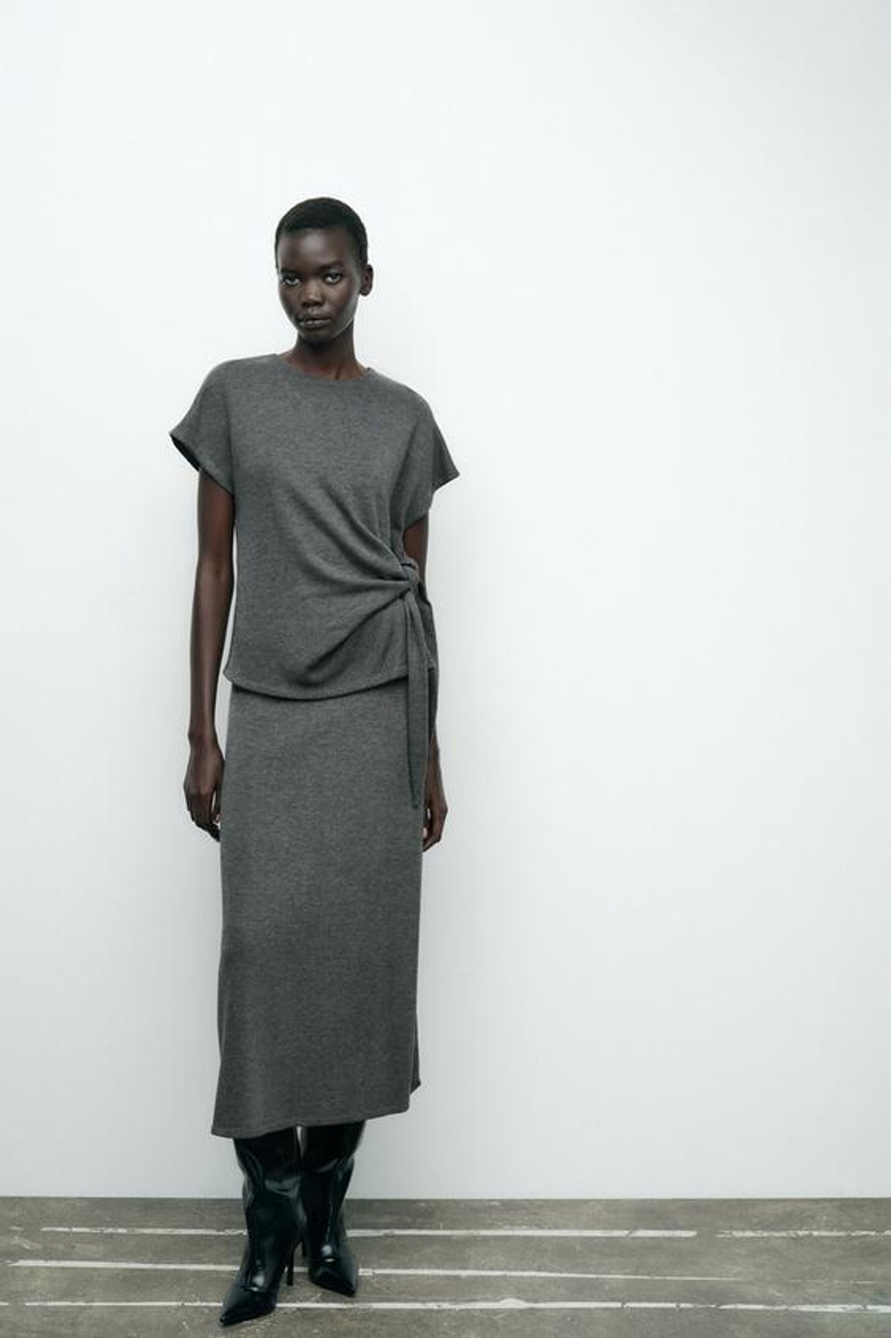 ZARA МЯГКИЙ ТОП С УЗЛОМ, СЕРЫЙ С МЕЛАНЖЕВЫМ ЭФФЕКТОМ