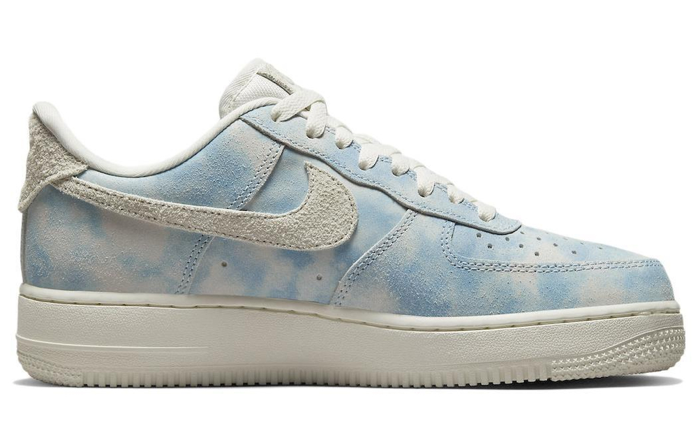 Кроссовки Nike Air Force 1 Low "Tread In The Clouds" (Женская размерная сетка)