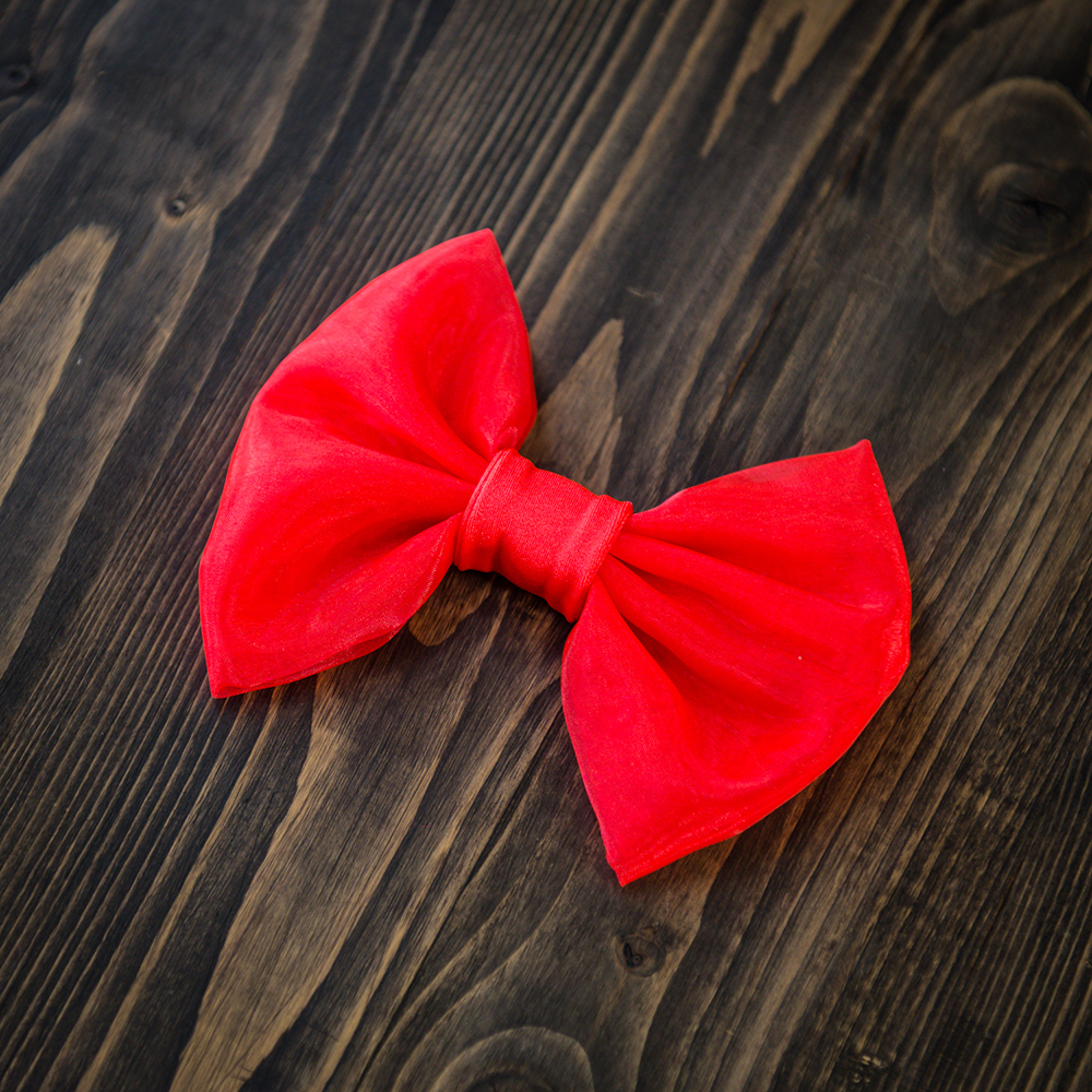 красный бант для платья