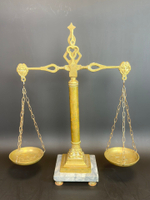 Старинные бронзовые весы