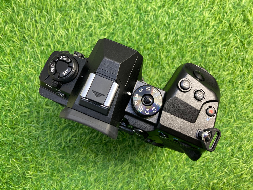 Olympus OM-D E-M1X Новый