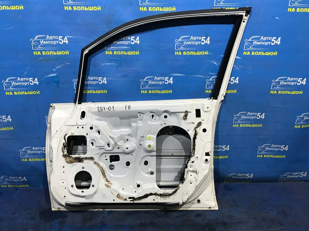 Дверь передняя правая Honda ODYSSEY 2000