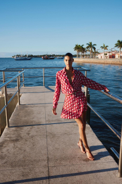 ZARA РУБАШКА ИЗ ТКАНИ С ГЕОМЕТРИЧЕСКИМ ПРИНТОМ, РАЗНОЦВЕТНЫЙ