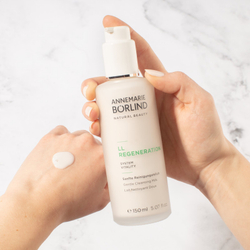 ANNEMARIE BÖRLIND LL REGENERATION - нежное очищающее молочко /   150  ml  / GTIN 4011061006586