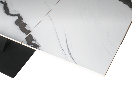 Стол "МАЛИБУ" 140-220х85, керамика Panda White глянц.,R-6, опора черный муар