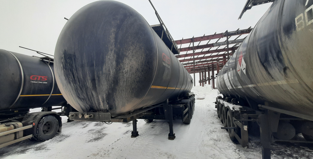 FoxTank 8777 Полуприцеп цистерна 877721 (светлые нефтепродукты)
