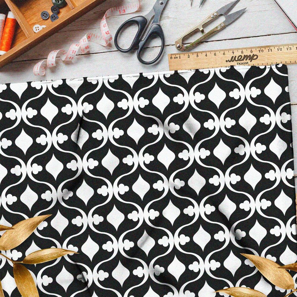 Ткань габардин чёрно-белые крести и пики