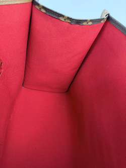 Сумка Louis Vuitton OnTheGo
