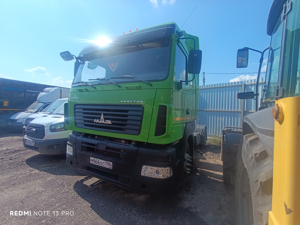 МАЗ 5440 4x2 Седельный тягач 544008-070-031 (Дизельный, 11,6 л, 423 л.с., МТ)