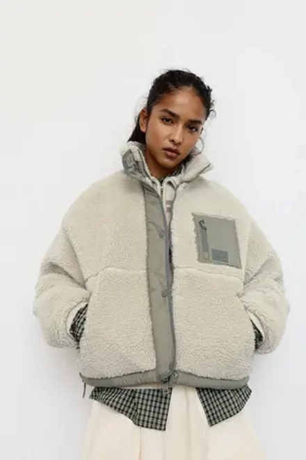 PULL&BEAR Куртка из искусственного меха, песочный