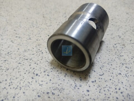 Втулка оси толкателей задняя 240-1007247