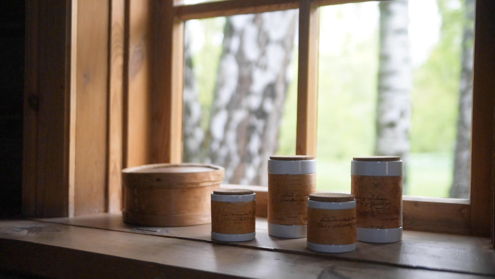 Кружка большая фарфоровая без ручки c берестой и с цитатами Лермонтова. Lermontov forever.