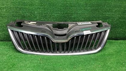 Решетка радиатора Skoda Rapid 1 (2012-2020)