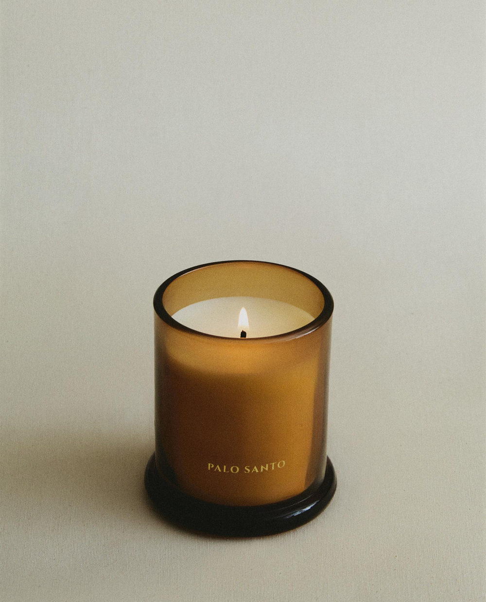 Zara Home Свеча ароматическая Palo Santo 150 г, растительный воск, аромат восточный древесный, Коричневый