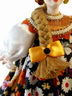 Кукла Забава в русском народном костюме