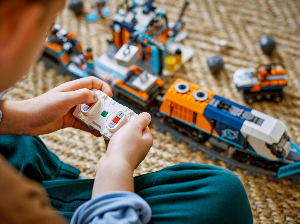 Конструктор Лего Сити Экспресс-поезд Арктический полярный 60470 | LEGO City Arctic Polar Express Train 1517 деталей | 7+