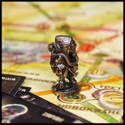 Коллекционная фигурка "Сталкер" , бронза