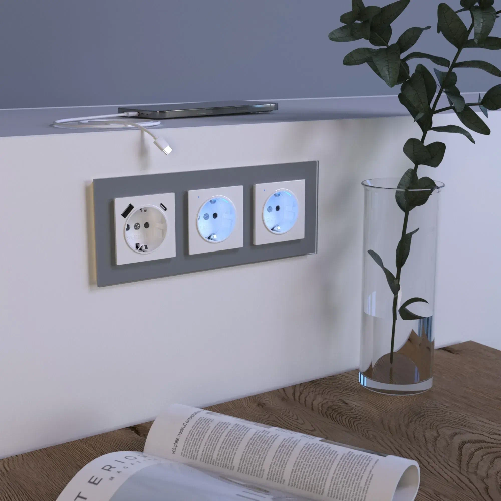 Рамка на 3 поста Favorit (серый,стекло) W0031115