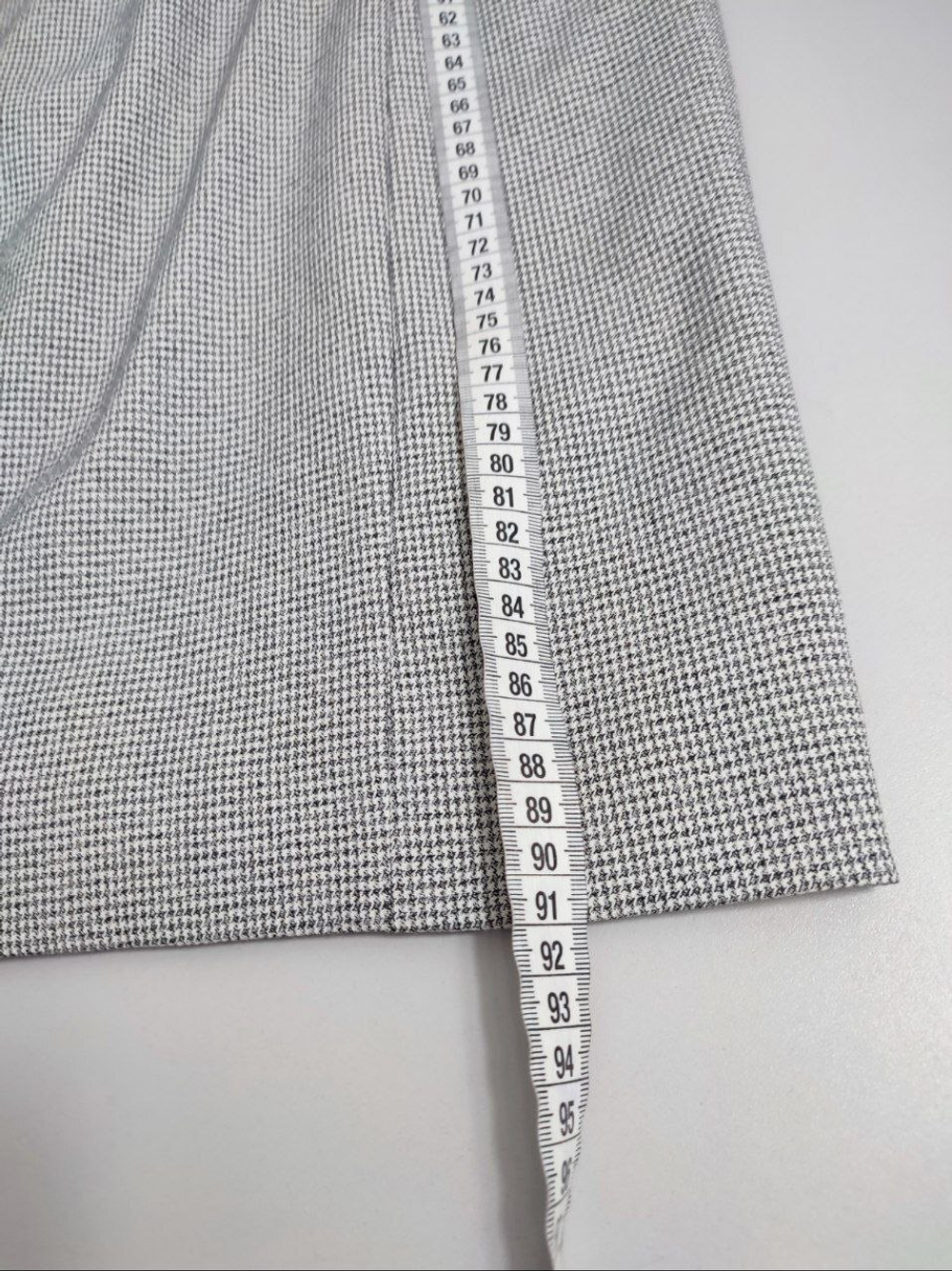 Платье лаконичное 42 размер