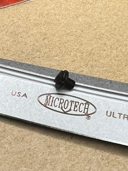Винт для ножа Microtech Ultratech / UTX-85 серии А+++ - черный