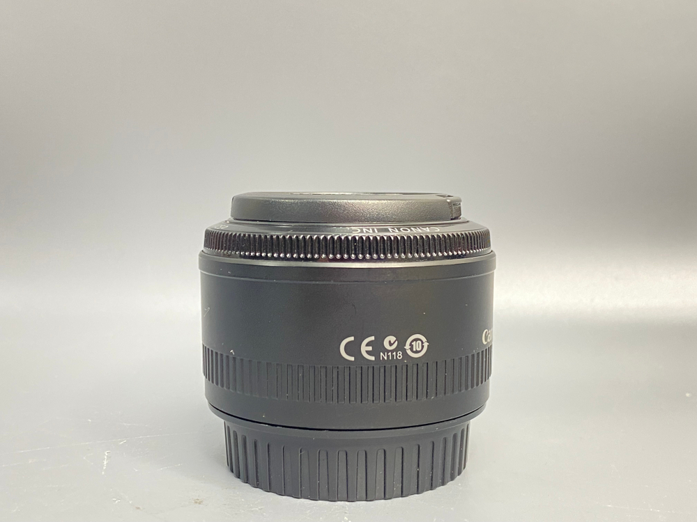 Canon EF 50mm 1.8 II