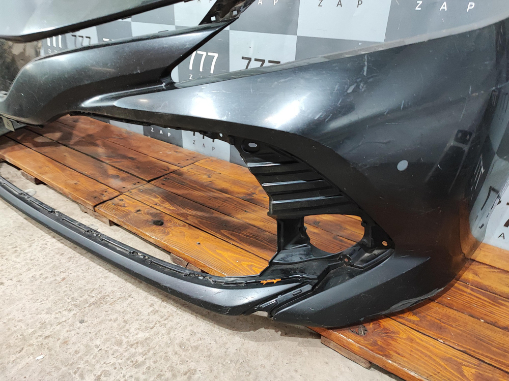 Бампер передний Camry 70 XV бу Оригинал 5211906E50