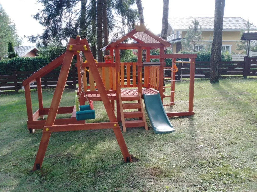 Деревянная игровая площадка для малышей Baby - 12 (Play) Priority