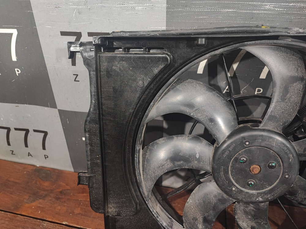 Диффузор с вентилятором Solaris 2 / Rio 4 Б/У Оригинал 25350H8050