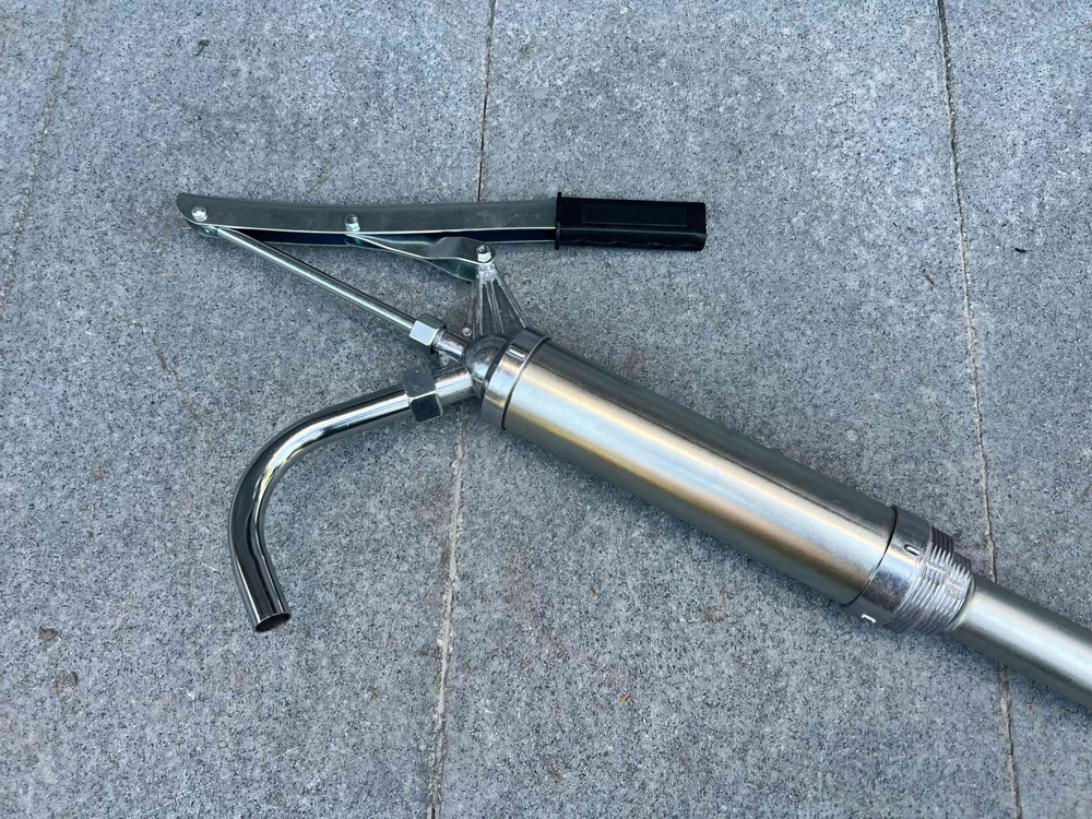 Насос ручной рычажный для перекачки масла