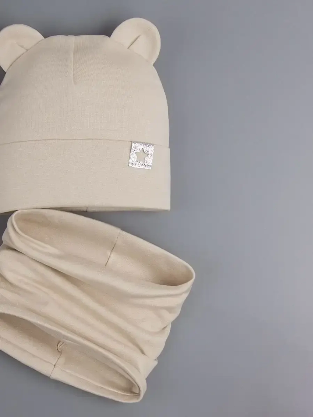 Шапка детская со снудом осенняя