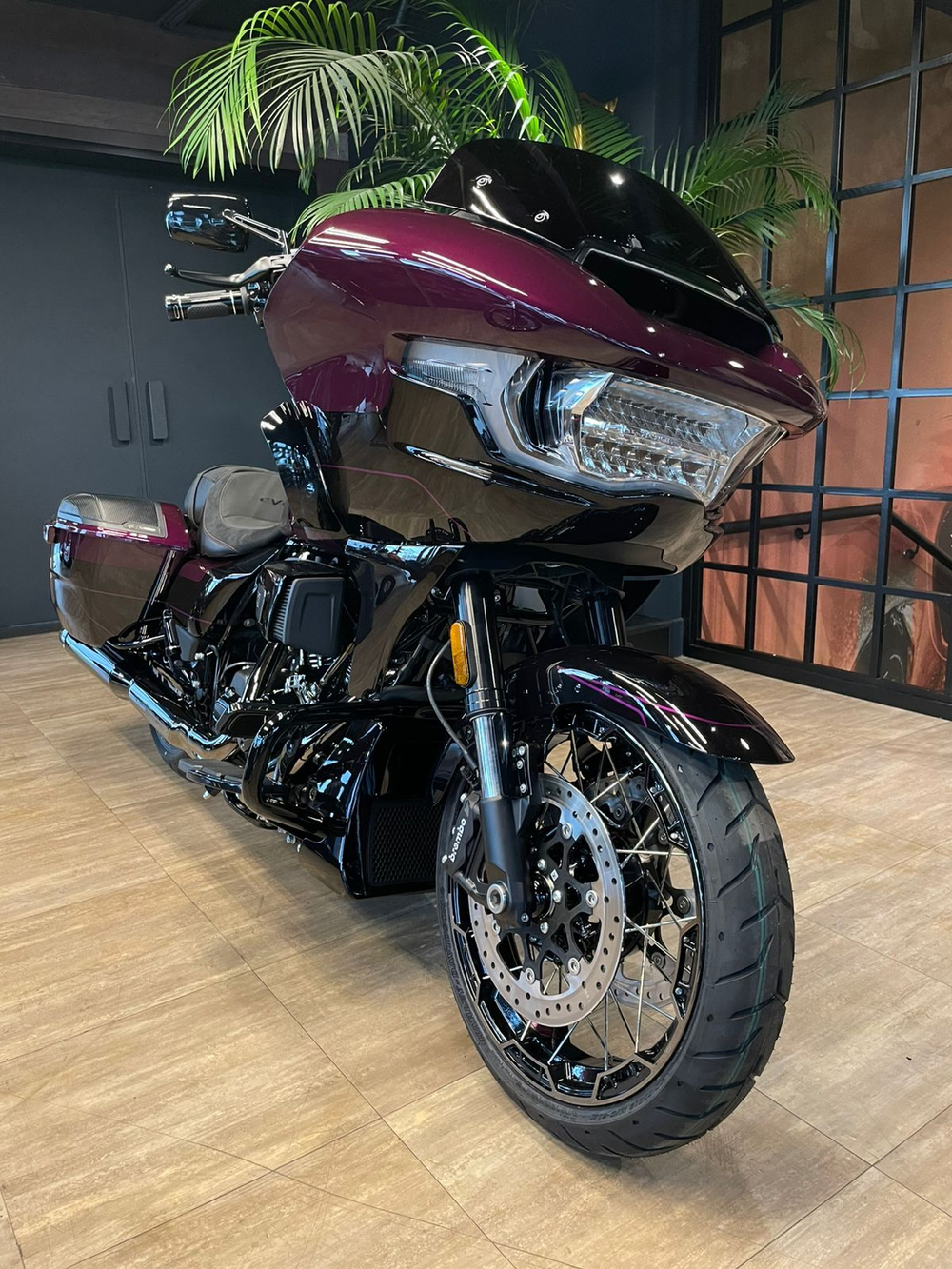 Harley-Davidson CVO Road Glide 121 (Poison Berry) 2025