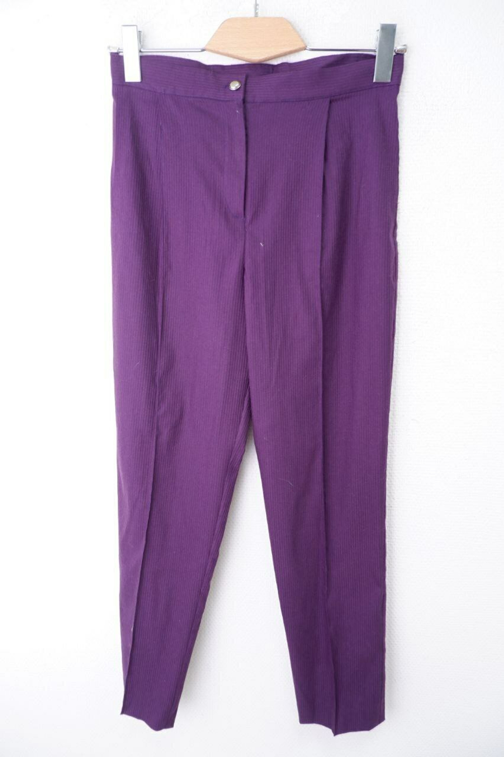Брюки сливовые в полоску 44-46 размер