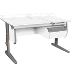 Растущая парта Дэми СУТ 25 с задними полками СУТ.15.210 и навесной тумбой (1200×880 мм)