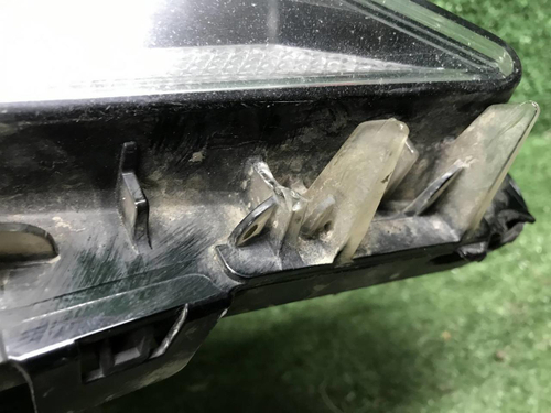 Битая Фара правая Toyota Camry xv70 (17-нв) LED