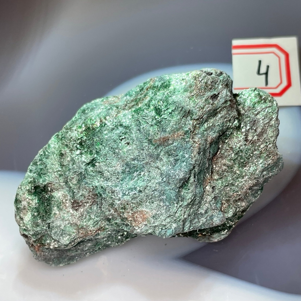 28973 Фуксит необработанный 43-49мм-28