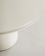 Журнальный столик Albanella из цемента с глянцевой белой отделкой Ø110 см