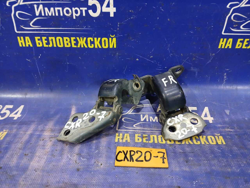 Петля двери передней правой TOYOTA ESTIMA 1995