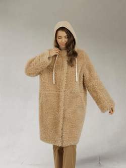 Шуба женская чебурашка из шерсти тедди, бежевая, SilverFox