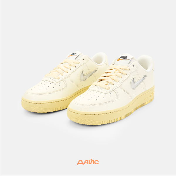 Кроссовки женские Nike Air Force 1 Low '07 LX 