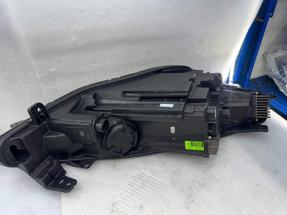 LED фара для Changan Qiyuan A05 оригинал,