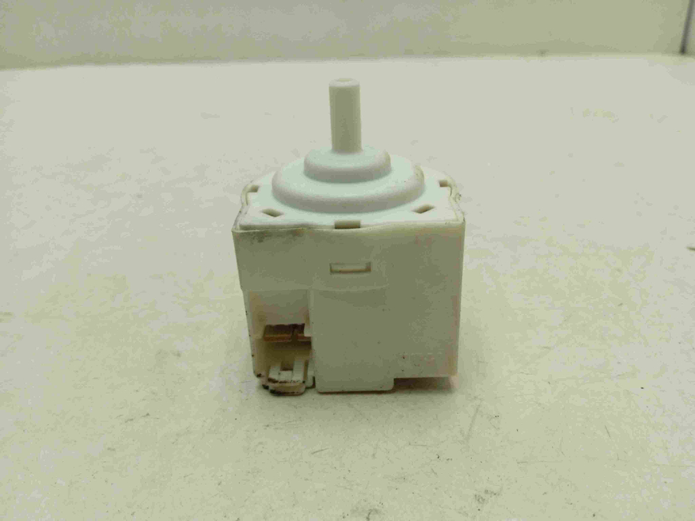 ZWY61023C кт196 Датчик уровня воды для стиральной машины Zanussi ZWY61023C б/у