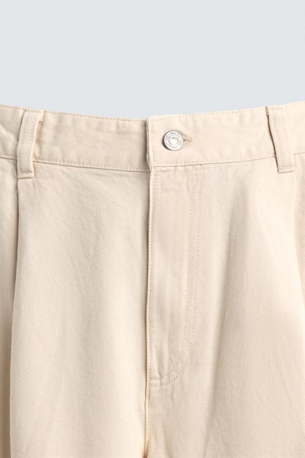 ZARA БЕРМУДЫ BAGGY FIT С НАШИВКАМИ, БЕЖЕВЫЙ