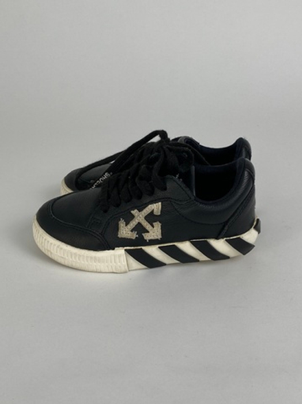 Кроссовки Off-White