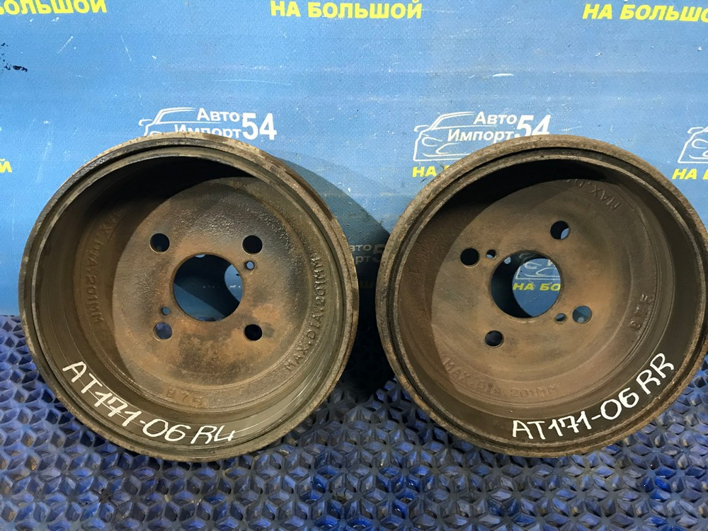 Барабан тормозной задний TOYOTA CARINA 1990