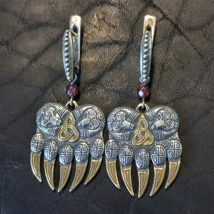 Серьги "Лапа медвежья"